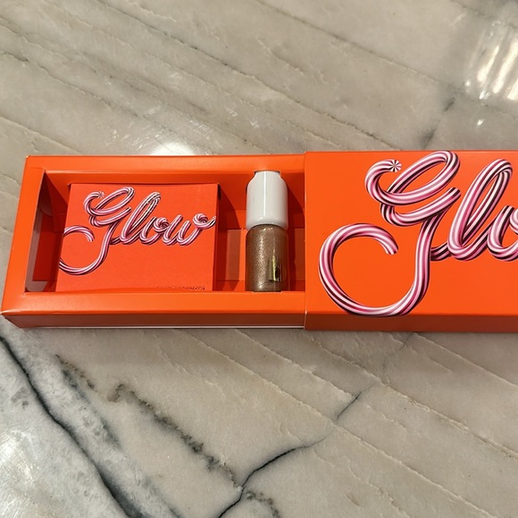 beautycounter Other - Beautycounter shimmer and glow makeup duo